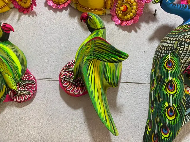 Nilasha Mukhosh Ghar Parrot Image