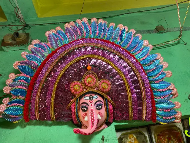 Maa Shantasi Mukhosh Ghar Ganesh Chho Mask Image